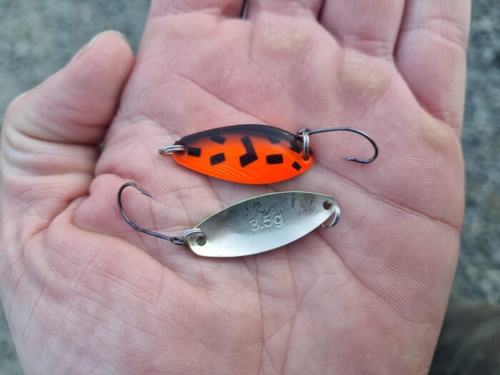 TROUT HEROES: 12 FÄNGIGE & GÜNSTIGE SPOONS & BOX fürs Forellenangeln – Bild 3