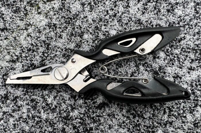 SUPERSCHARF & GÜNSTIG: Multitool - Schere und Zange