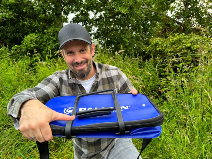 WASSERDICHTE TASCHE & FILETIER-MESSER: Dieses Set braucht jeder Angler! – Bild 9
